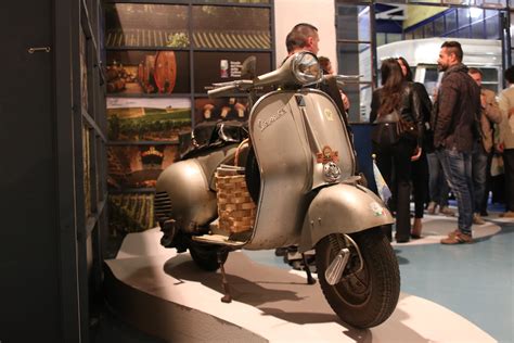 Insieme Per I 75 Anni Dalla Nascita Arriva La Nuova Vespa Firmata