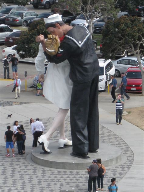 San Diego Sculpture Unconditional Surrender By Seward Johnson California 1 Geography Im