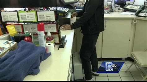 Gun Jammed When Robber Pointed It At Gas Station Clerk Woman Says