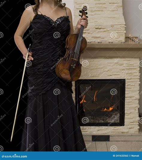 how to hold a violin 2