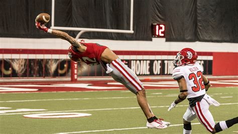 Dakarai Allen Making The Plays For South Dakota Coyotes