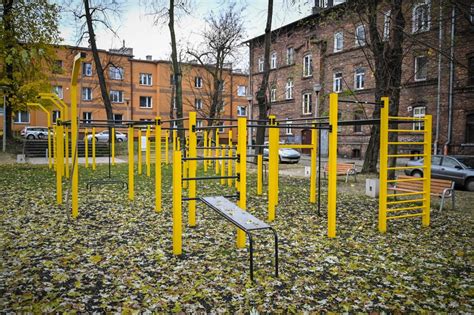 Ćwicz street workout na Rakowie Nowy plac z urządzeniami