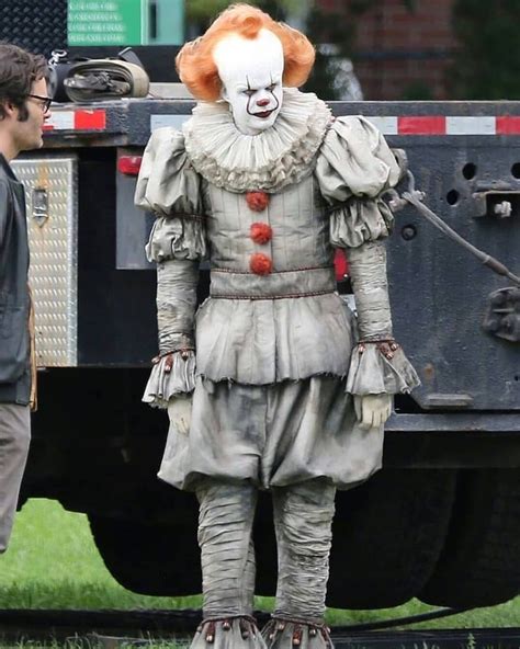 Stephen Kings It On Instagram New Set Images Of Pennywise From It