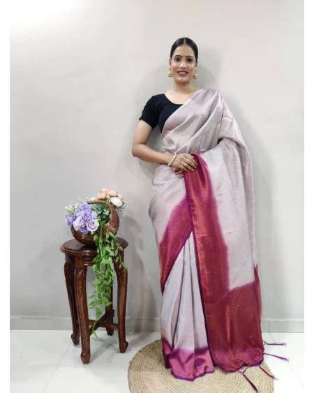 Reeta Fashion Stunning Cavern Pink Kubera Pattu Silk Zari Work Saree