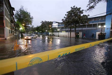 Rotura De Matriz En Providencia Provoca Inundaciones Y Cortes De