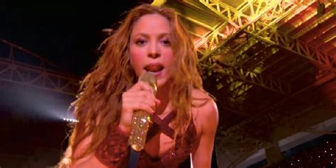 Shakira S Super Bowl Tongue Meme Was A Nod To Her Lebanese Roots