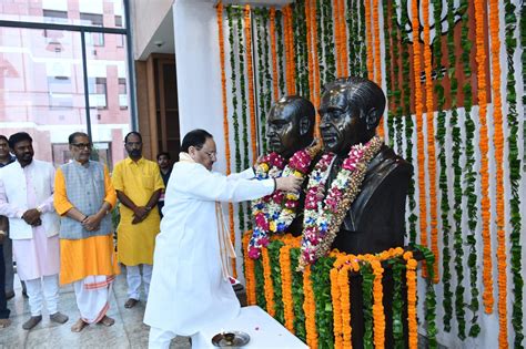 Bjp National President Shri J P Nadda Paid Floral Tributes To Dr