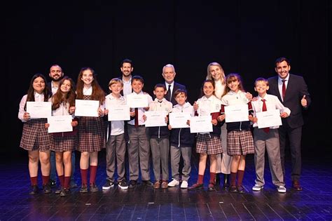 Alak Distingui A Estudiantes Con Mejores Promedios Del Ciclo Lectivo