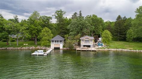 Pine Lake Boat House • Bob Anderson Builders Inc