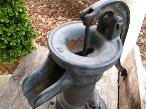 Primitive Vintage Water Well Pump Home Garden D Cor By Vintageabcs