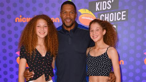 The Tragic Real Life Story Of Michael Strahan