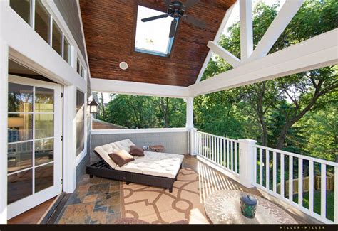 20+ Master Bedroom Balcony Ideas – The Urban Decor