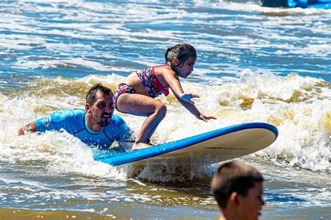 Esta O Ver O Sesc Atrai Milhares De Pessoas Na Beira Das Praias De