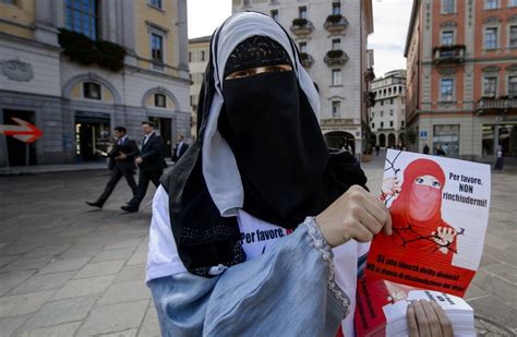 Swiss Canton Votes To Ban Burqas Wsj