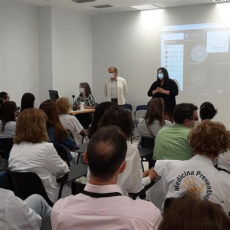 La Policía Nacional Imparte En El Hospital Universitario Poniente Una Sesión Formativa Para La