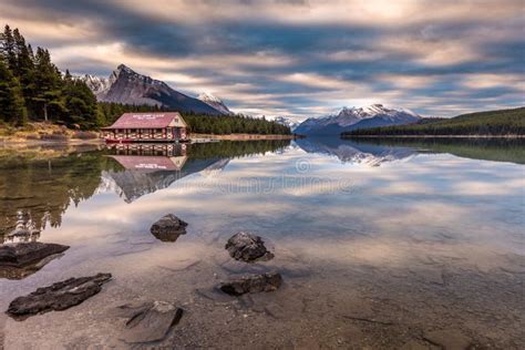 Maligne Lake Boat House Sunrise Stock Image - Image of rentals ...