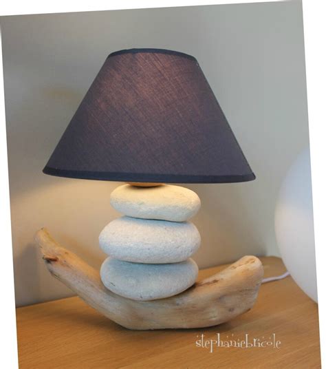 Diy Faire Une Lampe Soi M Me Mod Le En Bois Flott Et Galets