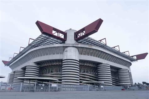 Futuro San Siro C La Decisione Del Milan Le Ultime Novit