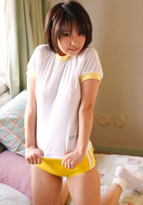 Fantastic Asian Nene Kurio Strips Off Her Yellow Bikini And Shows Her