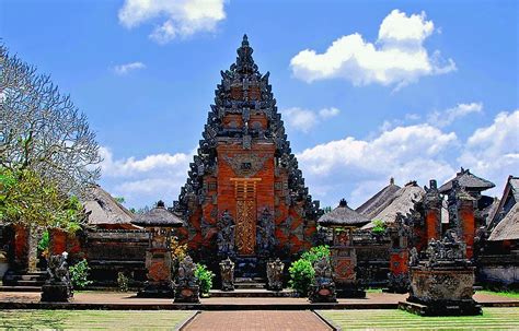 Batuan Temple Entrance Fee Dress Code And Opening Hours