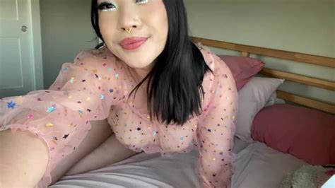 Asian Baddie Twerks In G String Xxx Mobile Porno Videos And Movies Iporntvnet