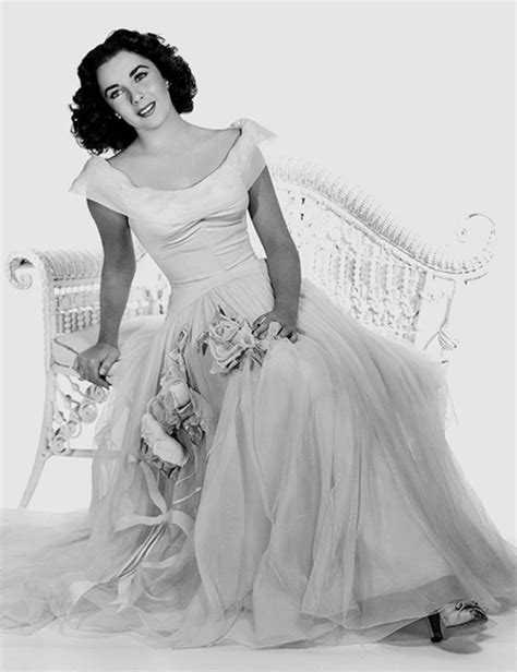 Vintage Photos Of A 16 Year Old Elizabeth Taylor During The Filming Of