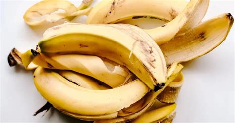 Non Buttare Via Le Bucce Di Banana 11 Modi Per Usarle Trucchi Casa E