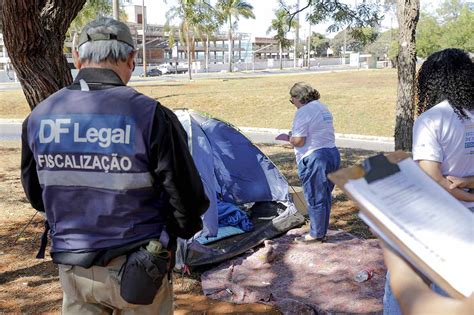 GDF reforça ação de acolhimento a pessoas em situação de rua na região