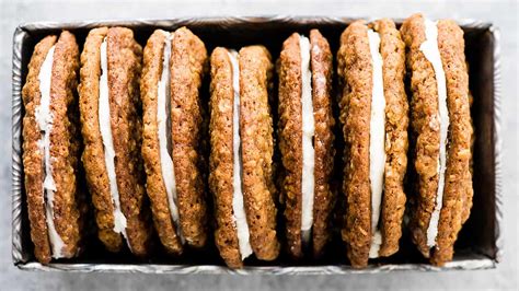 Homemade Oatmeal Cream Pies Joyfoodsunshine