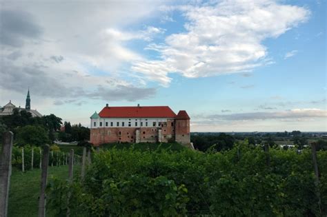 Polska Na W Asne Oczy Sandomierz Skrywa Zabytk W