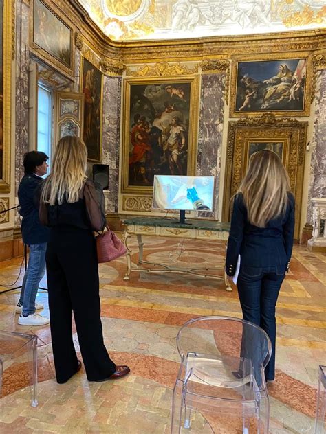 Macerata Completato Il Restauro Della Sala Dell Eneide Palazzo