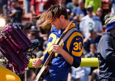 red hot chili peppers guitarist sued  wrongful death  alleged