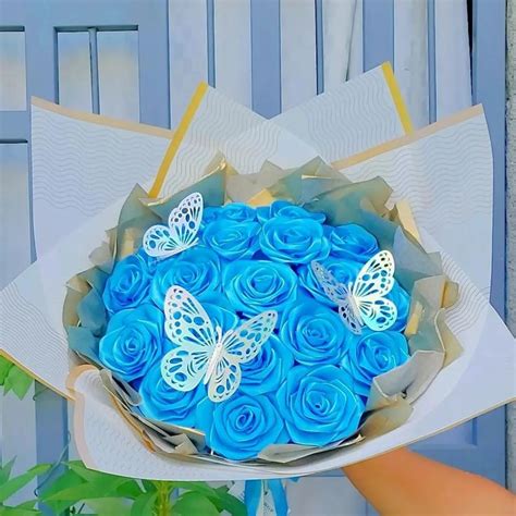 Ramo De Rosas Eternas En Azul Ribbon Rose Bouquets Roses Bouquet