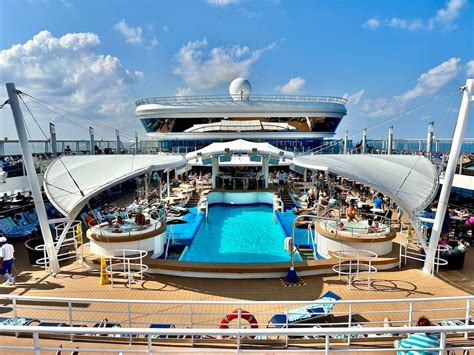 15 Things to Know About the NCL Dawn Cruise Experience