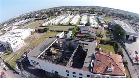 Incendio A Ca Savio Il Capannone Bruciato Visto Dal Drone La Nuova