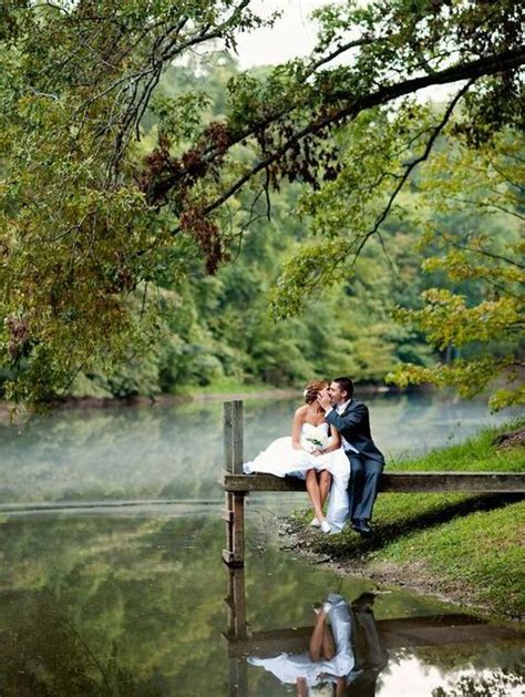 72 Gorgeous And Relaxed Lake Wedding Ideas | Lake house wedding, Lake wedding pictures, Lake wedding