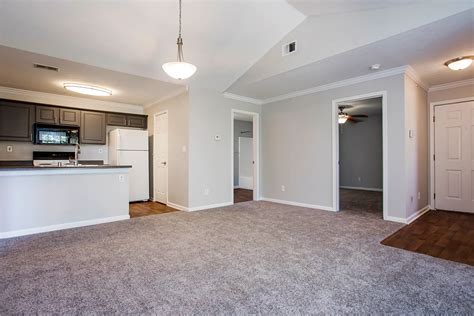 Southgate Landing Apartments Louisville Ky 40229