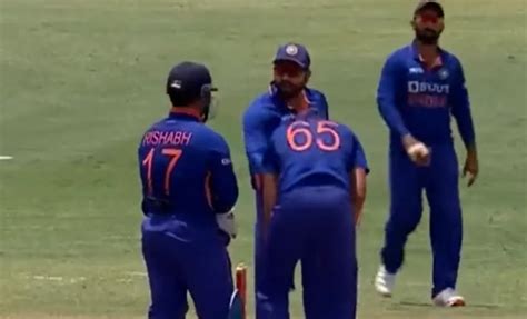 Watch Rohit Sharma Lashes Out At Rishabh Pant For Taking His Time In