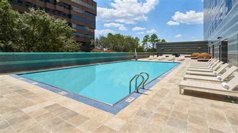 Hotels Close to IAH Airport | Houston North Texas