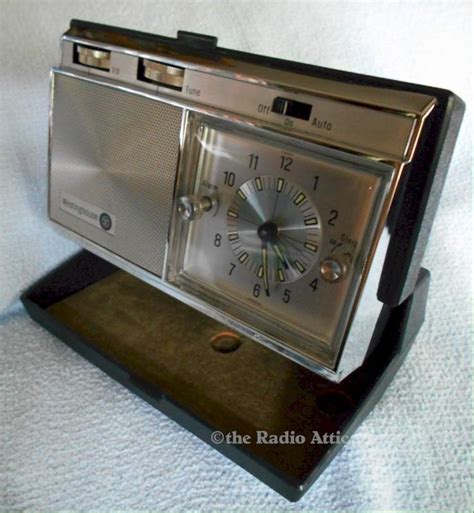 Westinghouse Travel Clockradio 1965 Sold Item Number 1090501