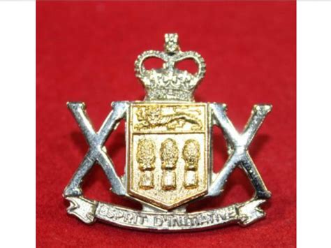 Pin de Patrice Monsinjon en Insignes Armée canadienne