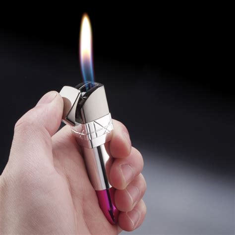 2021 Mini Creative Lighter Lipstick Shaped Refillable Butane Gas Lighter Cigarette Lighters For