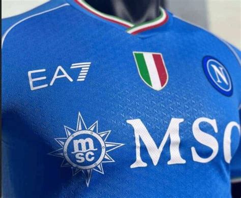 La Nuova Maglia Del Napoli Sold Out In Pochi Minuti