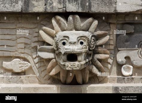 Quetzalcoatl Feathered Serpent Pyramid Banque De Photographies Et D