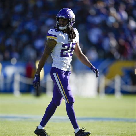 Bengals Rumors: Trae Waynes Has Surgery for Torn Pec Injury; Return ...