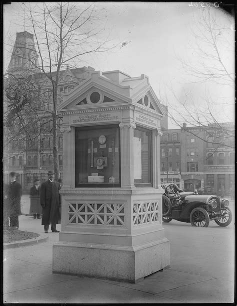 The Fascination and Demise of Washington's Street-Level Weather Kiosk