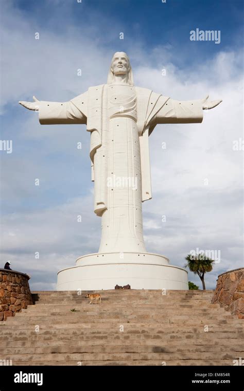 Cristo De La Concordia