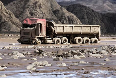 Chile Decreta El Toque De Queda Para La Región De Atacama Por Las Lluvias