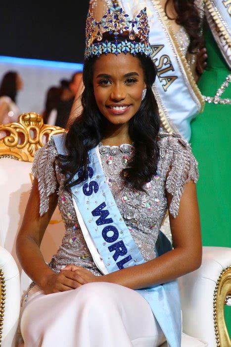 Photos Miss Jamaica Was Just Crowned Miss World 2019 Esquire Middle