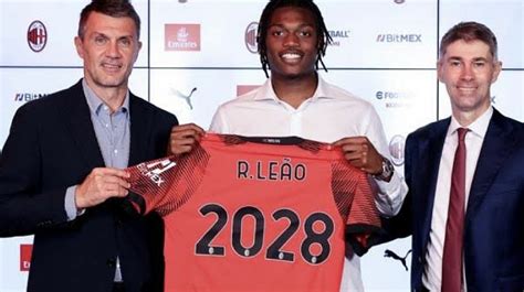 Serie A Rafael Leao Extends Contract With Milan Until